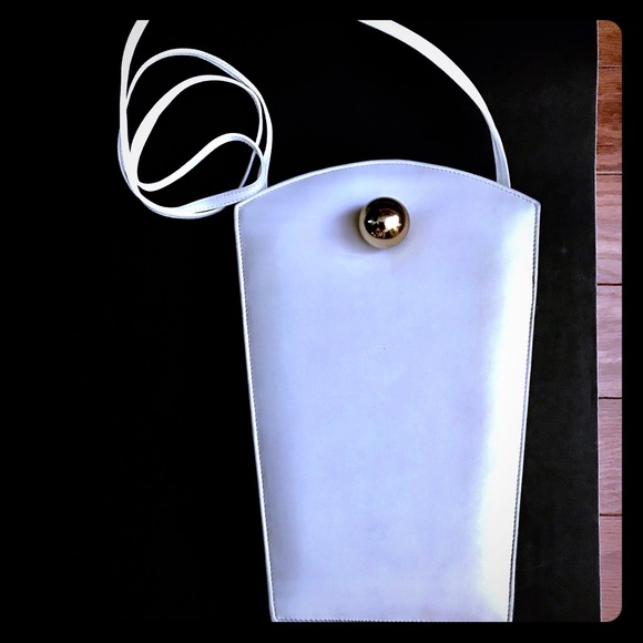 Women’s cross shoulder bag. - Picture 1 of 8